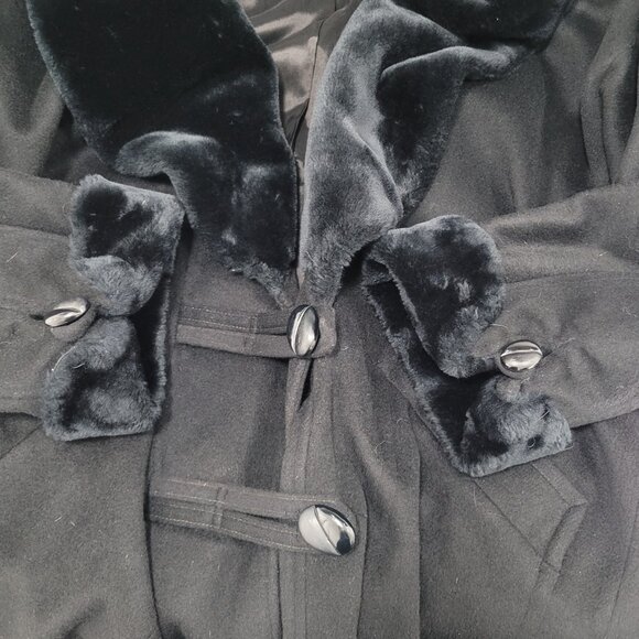 VTG Portrait Black Wool Blend Faux Fur Trim Buttoned Lined Over Coat Size 14 - Picture 7 of 13